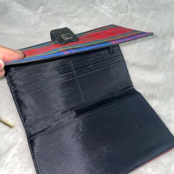 Colorful Wallet and Bag Collection - Picture 13 of 15